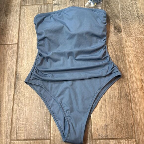 NWT Woman’s Shirred Ribbed Bandeau Cheeky One-Piece Swimsuit Blue Medium - Picture 11 of 15